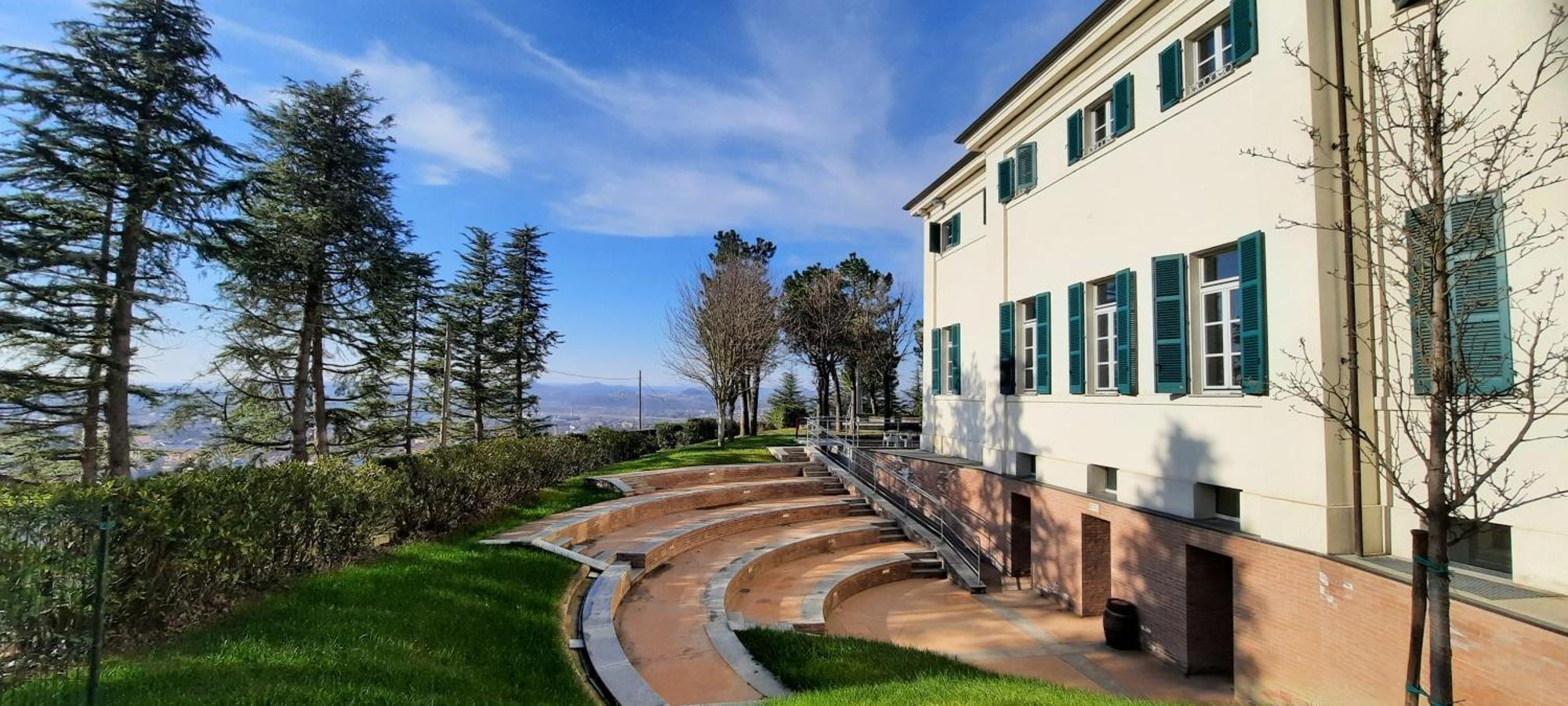 Casa Diocesana di ALTAVILLA Alba  Esterno foto